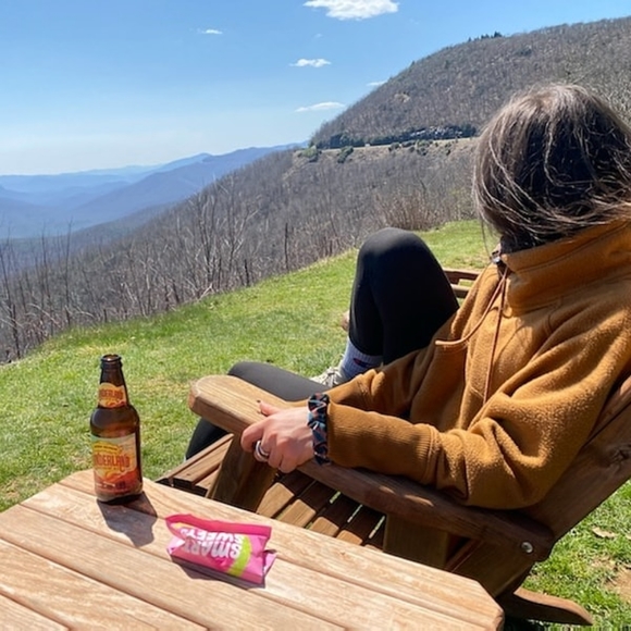 Meet your Posher, Zoe - Picture 2 of 2